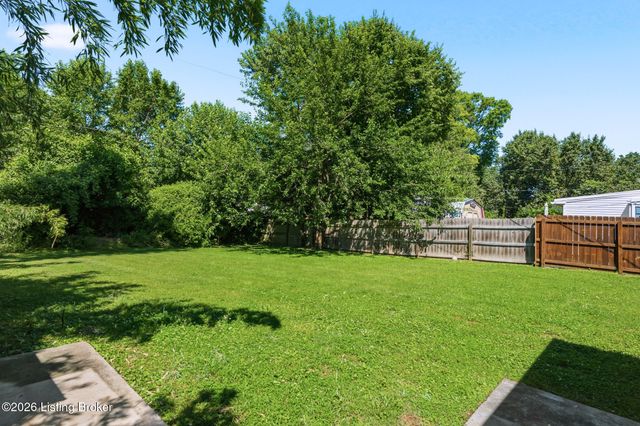 3120 Doreen Way, Louisville, KY 40220