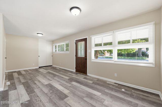 3120 Doreen Way, Louisville, KY 40220