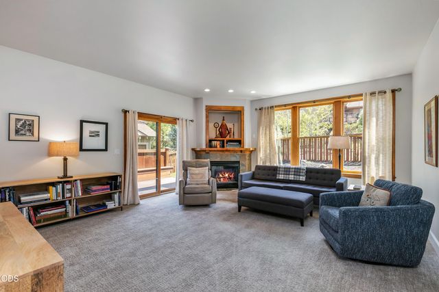 19377 Brookside Way, Bend, OR 97702