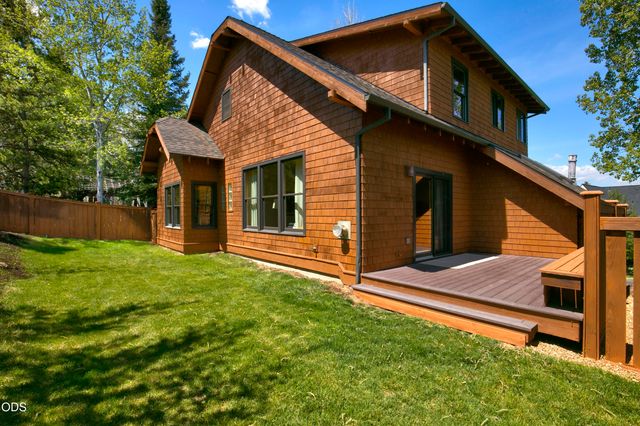 19377 Brookside Way, Bend, OR 97702