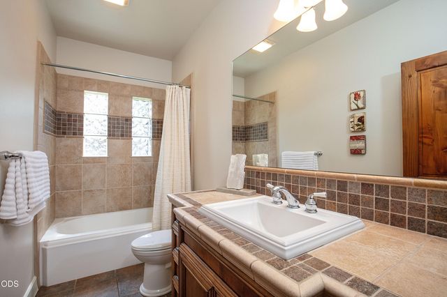19377 Brookside Way, Bend, OR 97702