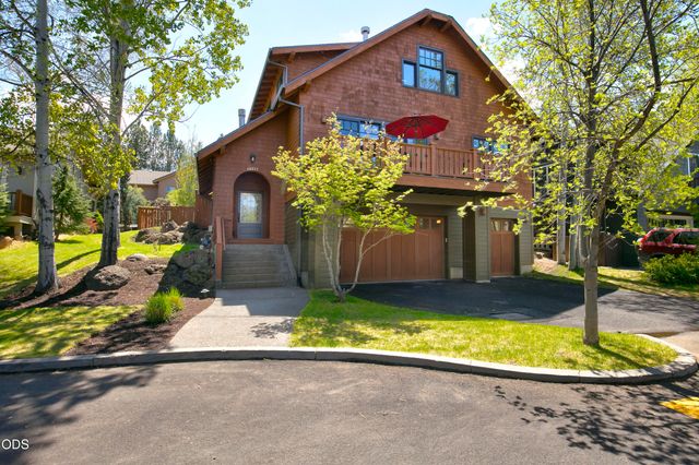 19377 Brookside Way, Bend, OR 97702