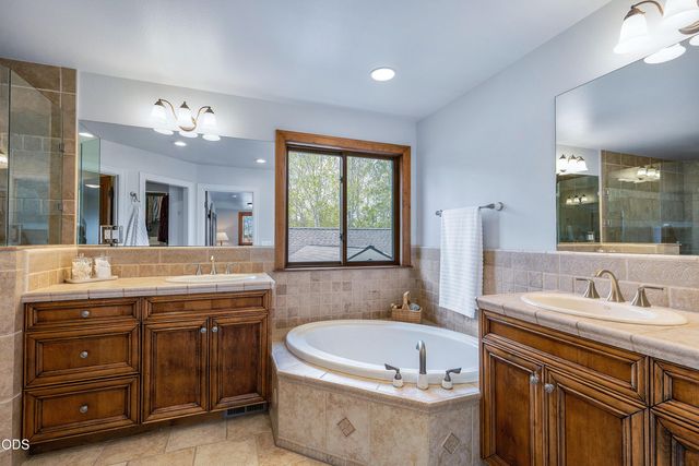 19377 Brookside Way, Bend, OR 97702