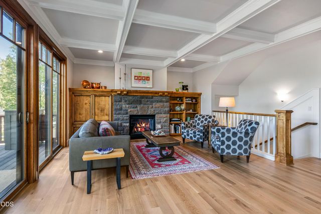 19377 Brookside Way, Bend, OR 97702