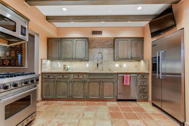 3501 Esplendor Avenue, Irving, TX 75062