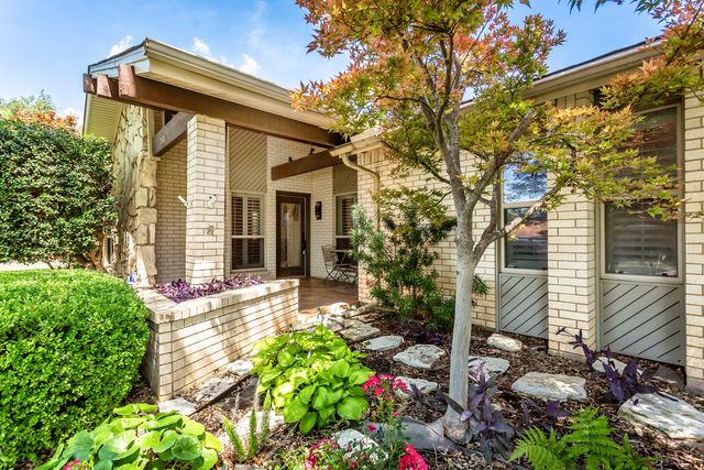 3501 Esplendor Avenue, Irving, TX 75062