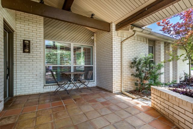 3501 Esplendor Avenue, Irving, TX 75062