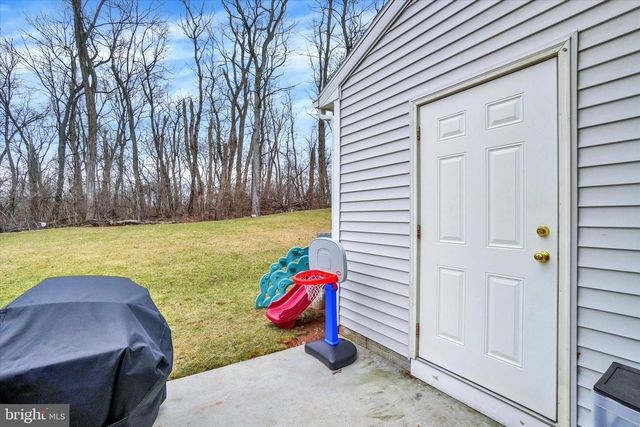 3567 KORTNI DR, Dover, PA 17315