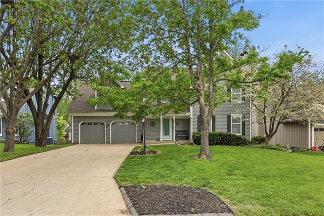 15317 W 83rd Terrace, Lenexa, KS 66219