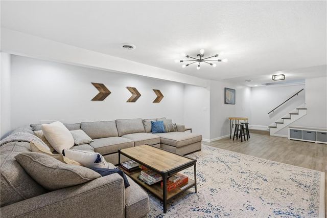 15317 W 83rd Terrace, Lenexa, KS 66219