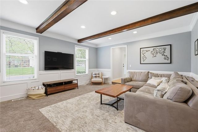 15317 W 83rd Terrace, Lenexa, KS 66219