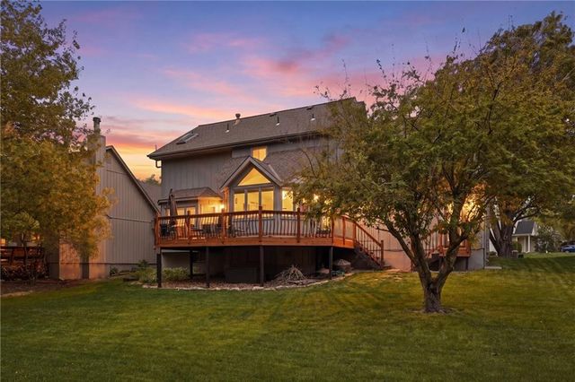 15317 W 83rd Terrace, Lenexa, KS 66219