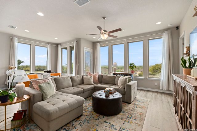 102 Ocotillo, Boerne, TX 78006