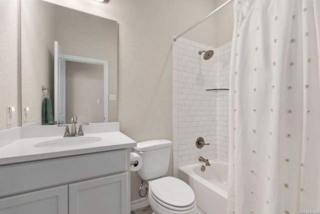 102 Ocotillo, Boerne, TX 78006