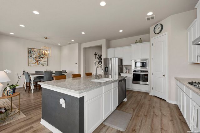 102 Ocotillo, Boerne, TX 78006