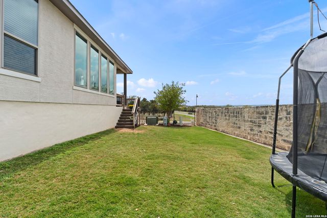 102 Ocotillo, Boerne, TX 78006