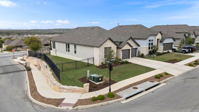 102 Ocotillo, Boerne, TX 78006