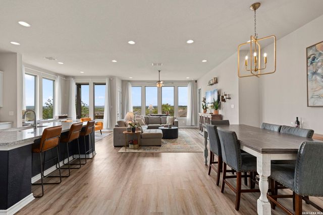 102 Ocotillo, Boerne, TX 78006