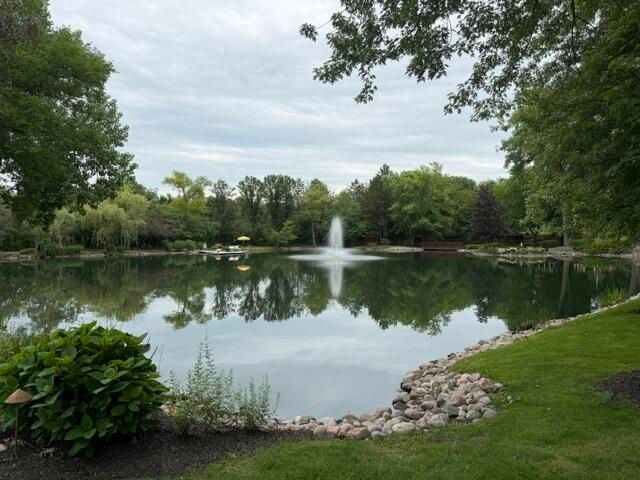 10902 W 82nd Court, St. John, IN 46373