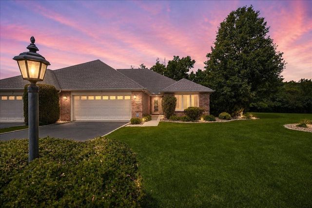 10902 W 82nd Court, St. John, IN 46373