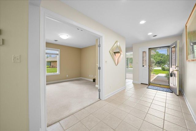 10902 W 82nd Court, St. John, IN 46373