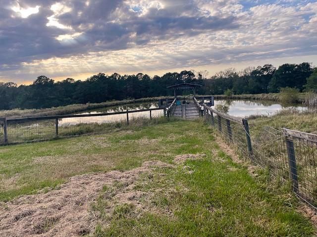 570 Four Notch Road, Huntsville, TX 77340
