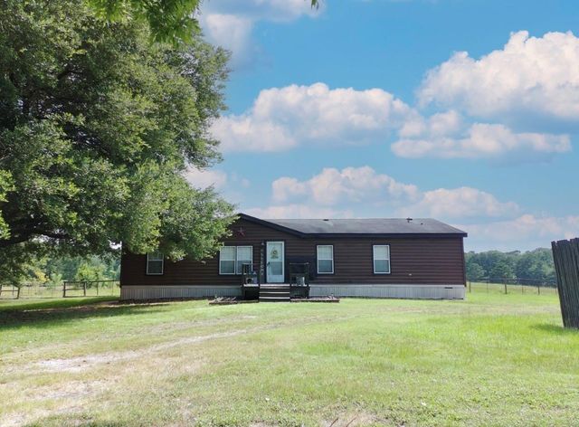 570 Four Notch Road, Huntsville, TX 77340
