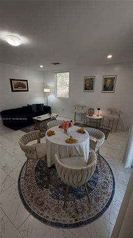 3872 Grand Ave A, Miami, FL 33133