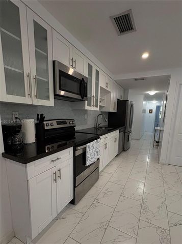 3872 Grand Ave A, Miami, FL 33133