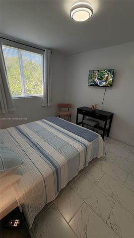 3872 Grand Ave A, Miami, FL 33133