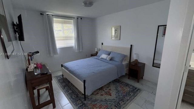 3872 Grand Ave A, Miami, FL 33133