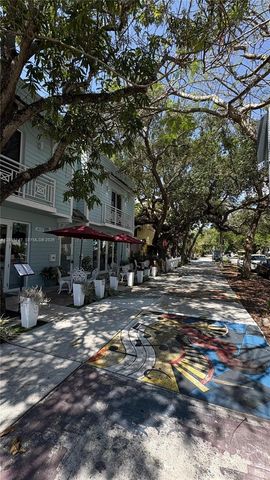 3872 Grand Ave A, Miami, FL 33133