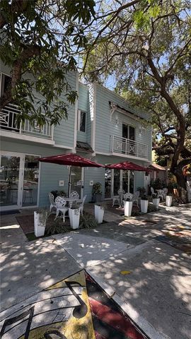 3872 Grand Ave A, Miami, FL 33133