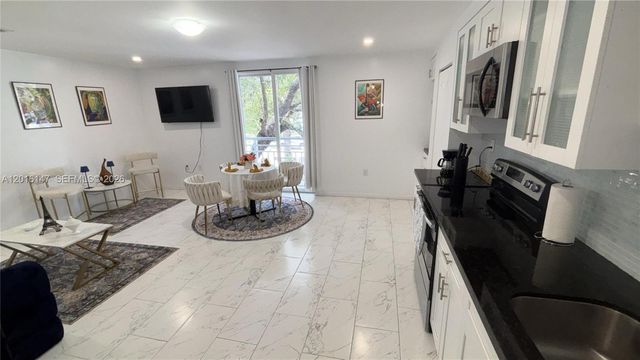3872 Grand Ave A, Miami, FL 33133