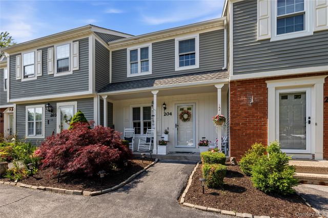 204 Twin Brook Court, Carmel, NY 10512