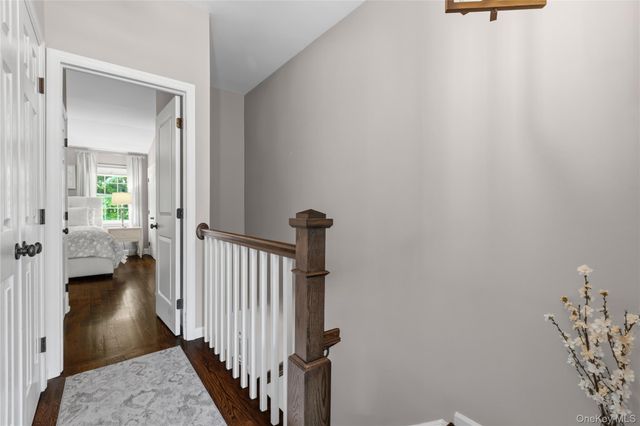 204 Twin Brook Court, Carmel, NY 10512