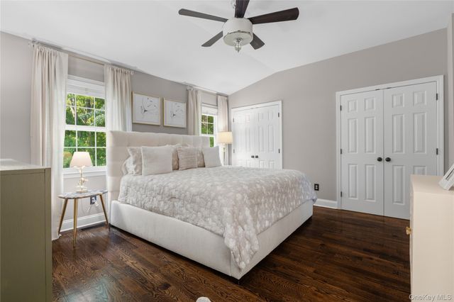 204 Twin Brook Court, Carmel, NY 10512