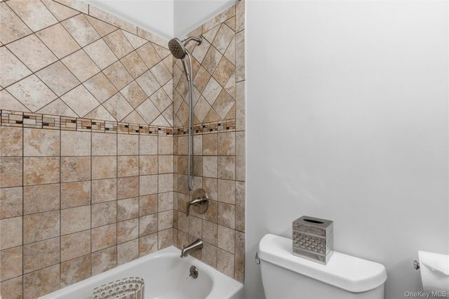 204 Twin Brook Court, Carmel, NY 10512
