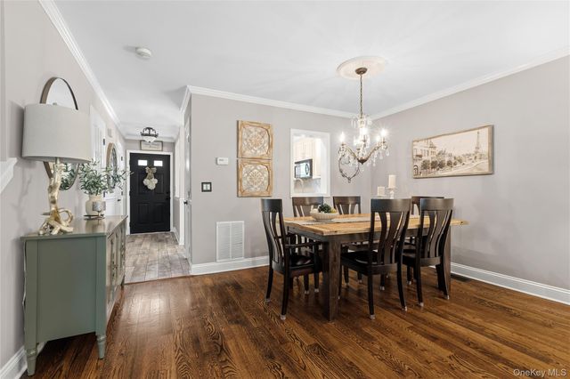 204 Twin Brook Court, Carmel, NY 10512