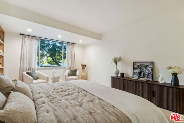 818 N Doheny Drive 205, West Hollywood, CA 90069