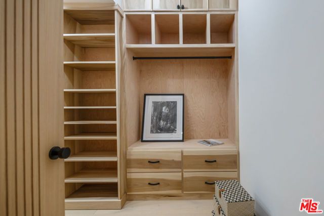 818 N Doheny Drive 205, West Hollywood, CA 90069