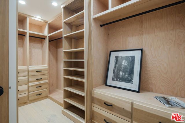 818 N Doheny Drive 205, West Hollywood, CA 90069