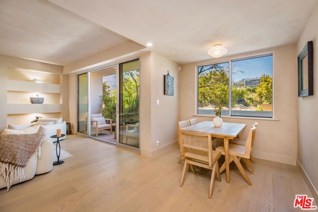 818 N Doheny Drive 205, West Hollywood, CA 90069
