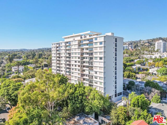 818 N Doheny Drive 205, West Hollywood, CA 90069