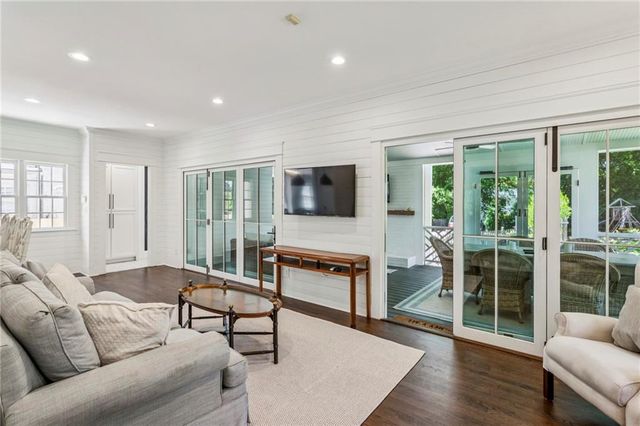 3118 Peachtree Drive NE, Atlanta, GA 30305