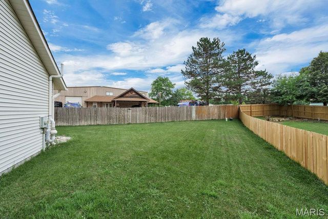 371 Spencer Hill Court, St Peters, MO 63376