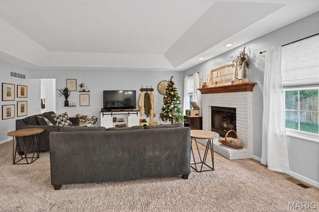 371 Spencer Hill Court, St Peters, MO 63376