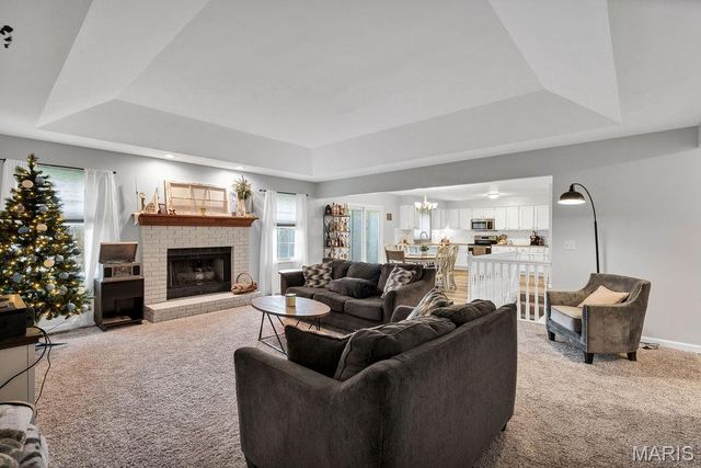 371 Spencer Hill Court, St Peters, MO 63376