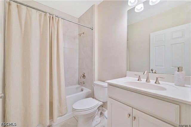 3733 Crofton CT, Fort Myers, FL 33916