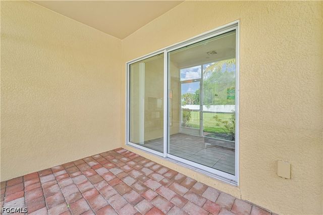 3733 Crofton CT, Fort Myers, FL 33916